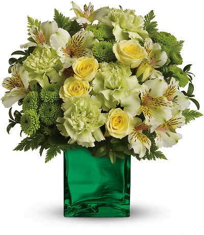 Teleflora&#039;s Emerald Elegance Bouquet